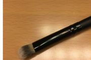 Bellapierre cosmetics eyeshadow brush
