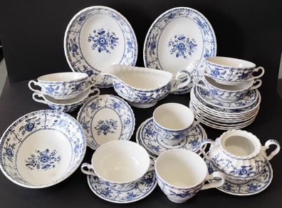 A Set of Johnson Brothers Blue Bird Pattern Earthenware Tableware