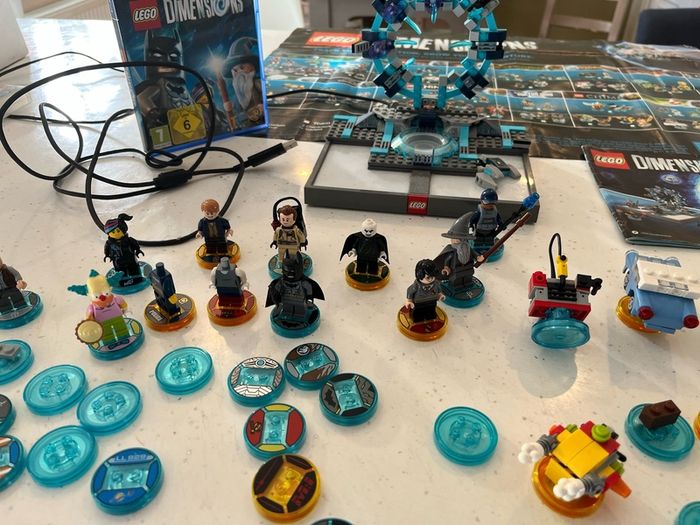 LEGO Dimensions PS4 / PS5 Starter Pack + Huge 40+ Expansion Bundle (Characters & Vehicles)