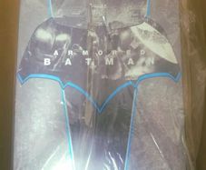 Hot Toys Batman Armoured Version