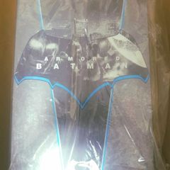 Hot Toys Batman Armoured Version