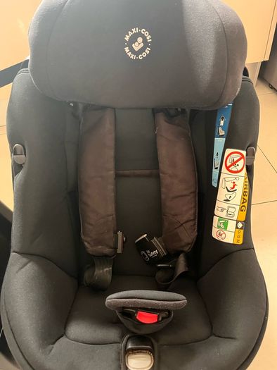 Maxi Cosi Axiss Fix 360. Car seat suitable to 4 years old