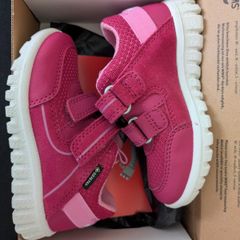 Superfit girls trainers NEW size 22