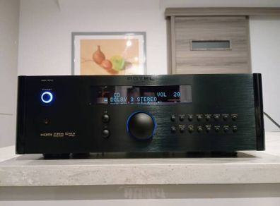 RotelRotel Surround Sound Processor RSP-1570.