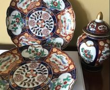 Vintage Gold Imari Set