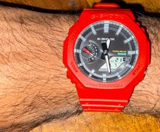 CasiOak GA-B2100 watch