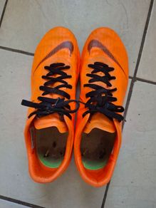 Nike Mercurial football boots - Size UK 8