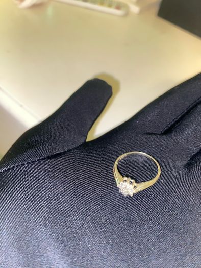 Diamond Ring Authentic with Receipt Good Condition