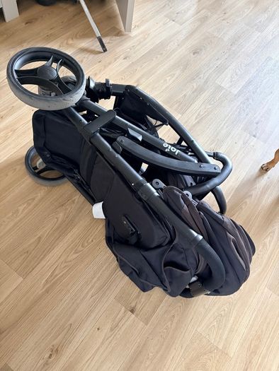 Double buggy/stroller
