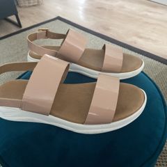 Carvela sandals size 6