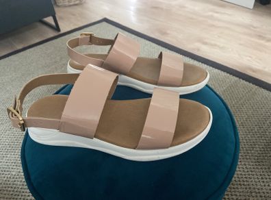 Carvela sandals size 6
