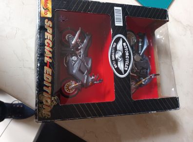 Maisto  Collectable  Motorcycles X 2.