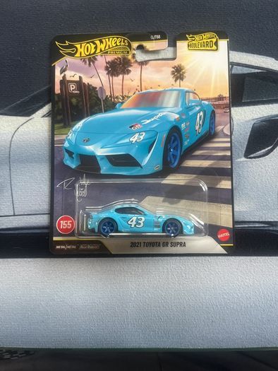 Hot wheels Premium #155 2021 Toyota Supra GR