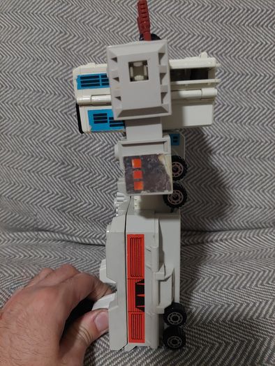 Transformer G1 Metroplex