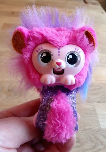 Cute Bundle of Wrist Little Live Pet & Virtual Pet (Tamagotchi)