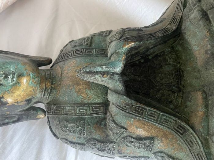 Chinese bronze Buddha heavy very beautiful gold