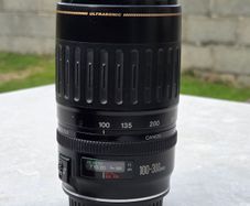 Canon EF 100-300mm f/4.5-5.6 USM