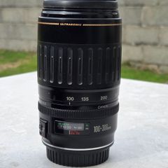 Canon EF 100-300mm f/4.5-5.6 USM