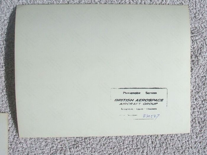 ROYAL NAVY (photoprints x 5) - Sea Harrier fighter jets, F174 Frigate & aircraft carrier deck with aircraft (1980's / 1990's)
