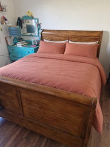 King size Sleigh Bed
