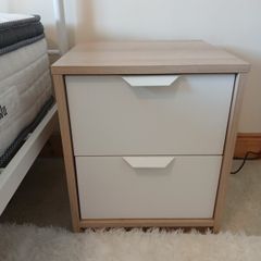 Bedside lockers