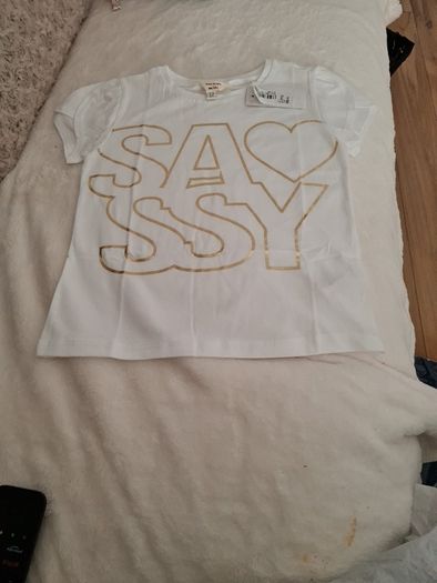 Girls white t-shirt.