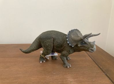 Papo Dinosaur Triceratops