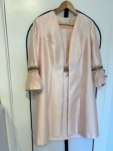 Mother of bride outfit.