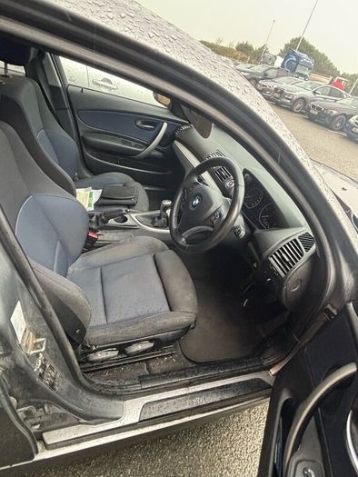 BMW 1-Series 2010 with CarPlay radio