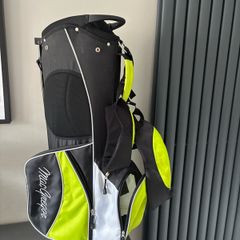 Free beginner/ children's golf bag.