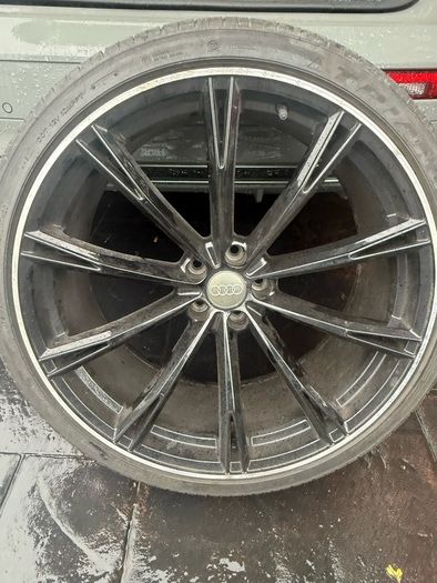 22 Inch Alloys