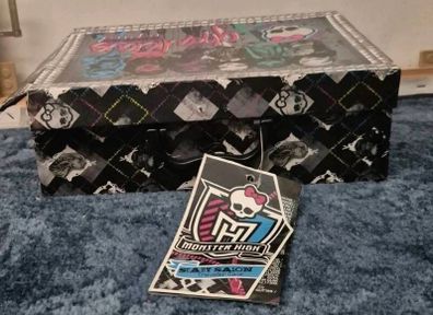 Rare Monster High Scary Salon Traveler Case Hard Cover Case With Inside Mirror