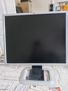 HP 19 inch LCD Colour Monitor, Model LP1965, DVI connection, comes with power cable and DVI Cable, in very good condition