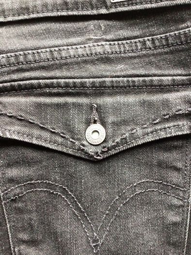Mens Black Denim Levi 525 Straight Leg Jeans W36 L 29  includes Postage
