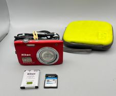 Nikon Coolpix S2800 20.1MP Digital Camera Red - Full Kit