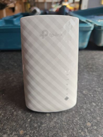 TP-Link RE220 AC750 Wi-Fi Range Extender / Access Point