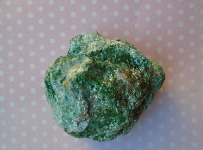 Fuchsite, Natural gemstones,Crystals,Crystal healing