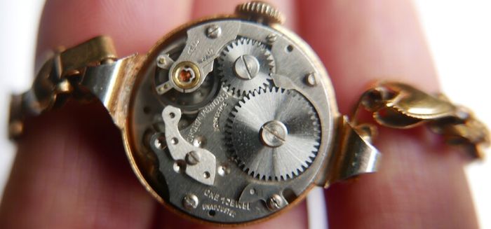 Vintage 1930s CRONOW Rolled Gold Watch - Working Vintage Ladies Manual Wind Up Wrist Watch