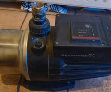 Grundfos MQ3-45B water pump, max pressure 7.5 bar
