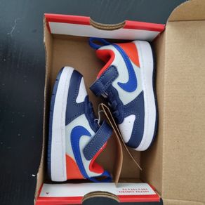 Nike toddler runners size 21 / 4.5