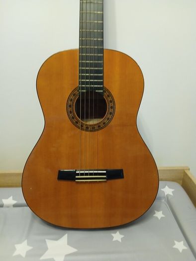 valencia guitar