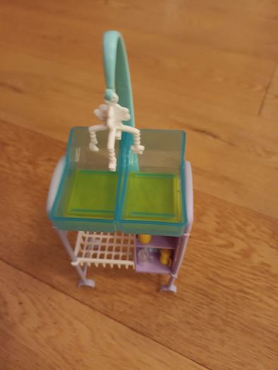Barbie careers baby doctor play set