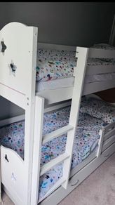 bunk bed