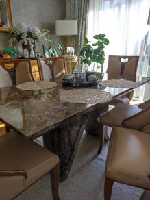 dinning table & chairs