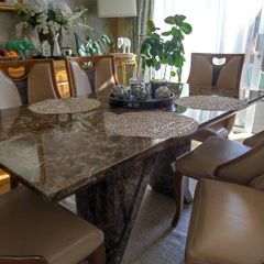 dinning table & chairs