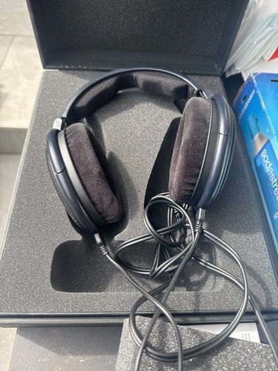 Incredible Sennheiser HD6XX pro series open back headphones