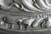 Antique Sterling Silver hallmarked Repousse Clothes Brush 140,9g