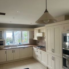 Large Painted Shaker Kitchen with Appliances - Buyer to Dismantle
