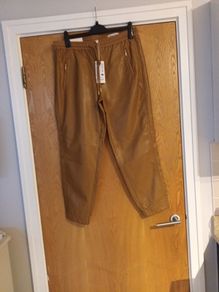 S. Oliver Faux Leather  Camel Trousers.   S.16.  B.N.W.T.