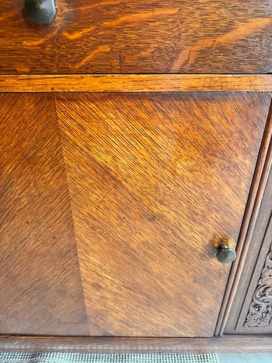 sideboard